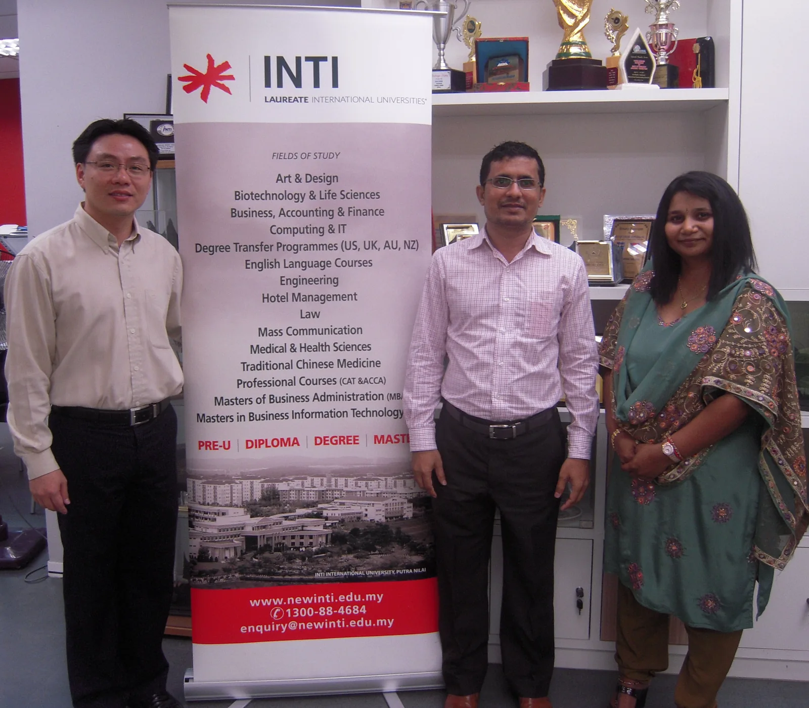 Cyryx College Chairman Mr. Ahmed Shareef with INTI Laureate International University officials